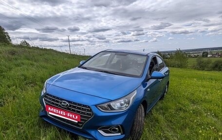 Hyundai Solaris II рестайлинг, 2017 год, 1 100 000 рублей, 3 фотография