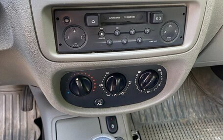 Renault Symbol I, 2004 год, 315 000 рублей, 10 фотография