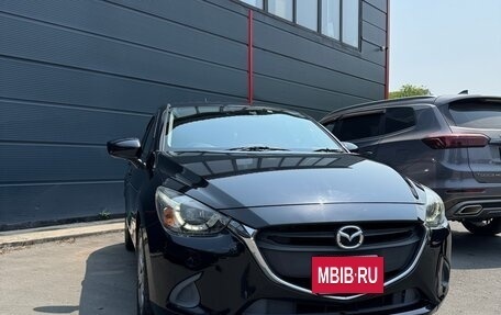Mazda Demio IV, 2015 год, 1 050 000 рублей, 4 фотография