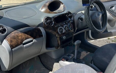 Toyota Vitz, 2001 год, 380 000 рублей, 4 фотография