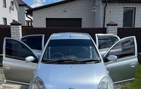 Toyota Vitz, 2001 год, 380 000 рублей, 1 фотография