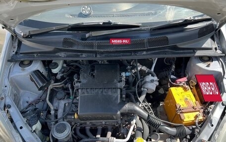 Toyota Vitz, 2001 год, 380 000 рублей, 3 фотография