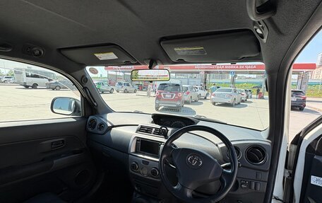 Toyota bB II рестайлинг, 2010 год, 1 070 000 рублей, 11 фотография