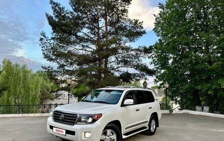 Toyota Land Cruiser 200, 2014 год, 3 500 000 рублей, 31 фотография