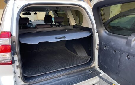Toyota Land Cruiser Prado 150 рестайлинг 2, 2015 год, 3 700 000 рублей, 9 фотография