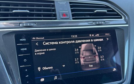 Volkswagen Tiguan II, 2018 год, 2 900 000 рублей, 15 фотография