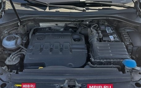 Volkswagen Tiguan II, 2018 год, 2 900 000 рублей, 12 фотография
