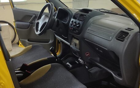 Suzuki Ignis II (HR), 2002 год, 600 000 рублей, 7 фотография