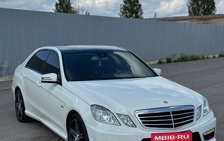 Mercedes-Benz E-Класс, 2011 год, 1 750 000 рублей, 6 фотография