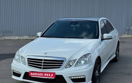 Mercedes-Benz E-Класс, 2011 год, 1 750 000 рублей, 4 фотография