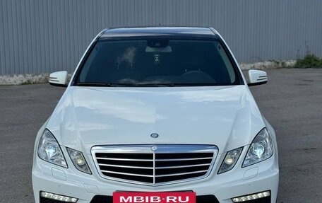 Mercedes-Benz E-Класс, 2011 год, 1 750 000 рублей, 5 фотография