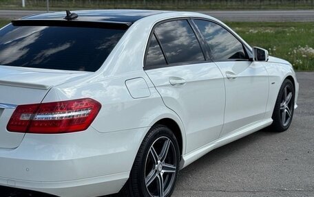 Mercedes-Benz E-Класс, 2011 год, 1 750 000 рублей, 14 фотография