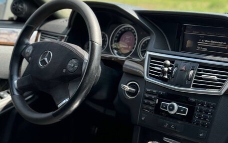Mercedes-Benz E-Класс, 2011 год, 1 750 000 рублей, 20 фотография