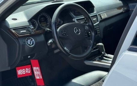 Mercedes-Benz E-Класс, 2011 год, 1 750 000 рублей, 17 фотография