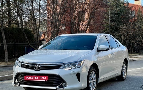Toyota Camry, 2016 год, 2 350 000 рублей, 10 фотография