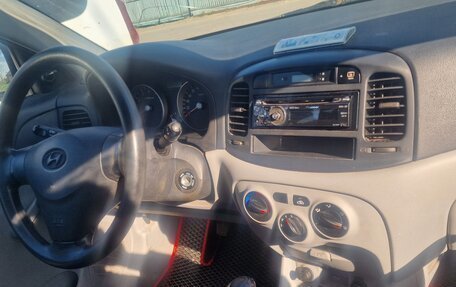 Hyundai Verna II, 2008 год, 410 000 рублей, 6 фотография