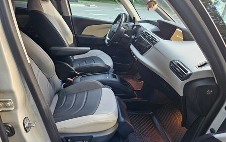 Citroen C4 Picasso II рестайлинг, 2018 год, 1 600 000 рублей, 12 фотография