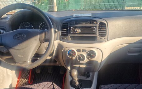 Hyundai Verna II, 2008 год, 410 000 рублей, 4 фотография