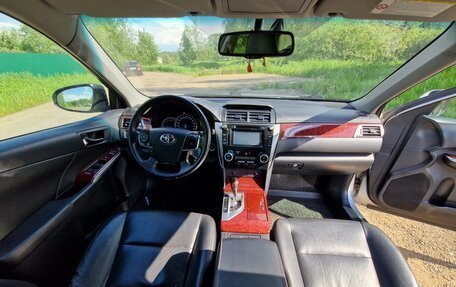Toyota Camry, 2012 год, 1 655 000 рублей, 2 фотография
