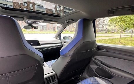 Volkswagen Golf R, 2023 год, 5 900 000 рублей, 9 фотография