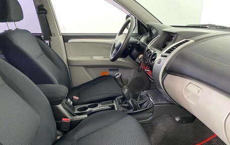 Mitsubishi Pajero Sport II рестайлинг, 2014 год, 1 749 000 рублей, 11 фотография