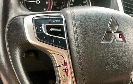 Mitsubishi L200 IV рестайлинг, 2017 год, 1 599 000 рублей, 12 фотография