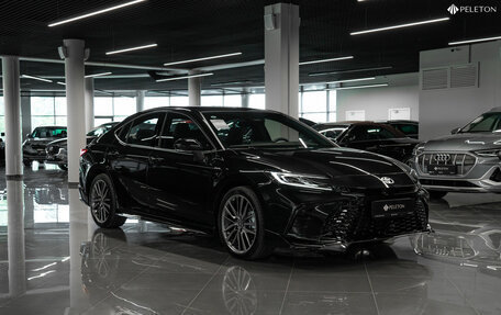 Toyota Camry, 2024 год, 4 900 000 рублей, 2 фотография