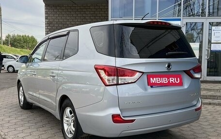 SsangYong Stavic, 2014 год, 1 549 000 рублей, 3 фотография