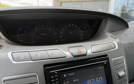 SsangYong Stavic, 2014 год, 1 549 000 рублей, 14 фотография