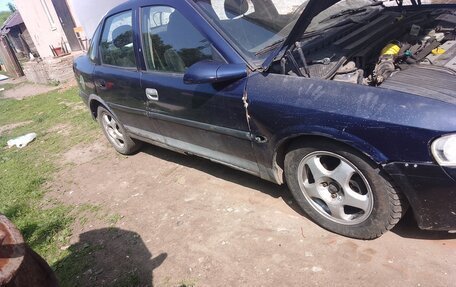 Opel Vectra B рестайлинг, 1998 год, 200 000 рублей, 3 фотография