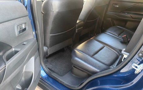 Mitsubishi Outlander III рестайлинг 3, 2014 год, 1 420 000 рублей, 29 фотография