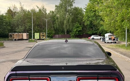 Dodge Challenger III рестайлинг 2, 2020 год, 5 000 000 рублей, 8 фотография