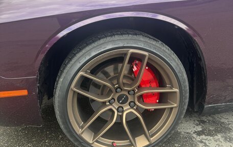 Dodge Challenger III рестайлинг 2, 2020 год, 5 000 000 рублей, 3 фотография