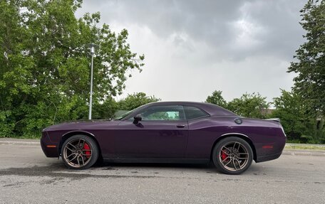 Dodge Challenger III рестайлинг 2, 2020 год, 5 000 000 рублей, 11 фотография