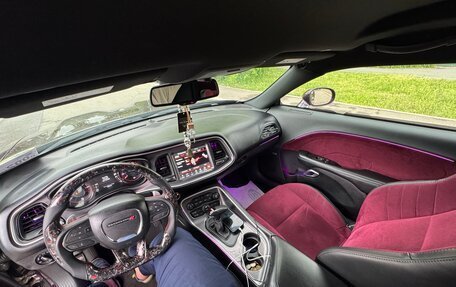 Dodge Challenger III рестайлинг 2, 2020 год, 5 000 000 рублей, 15 фотография