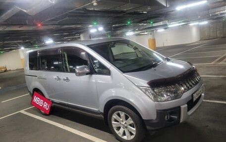 Mitsubishi Delica D:5 I, 2008 год, 2 200 000 рублей, 7 фотография