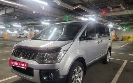 Mitsubishi Delica D:5 I, 2008 год, 2 200 000 рублей, 11 фотография