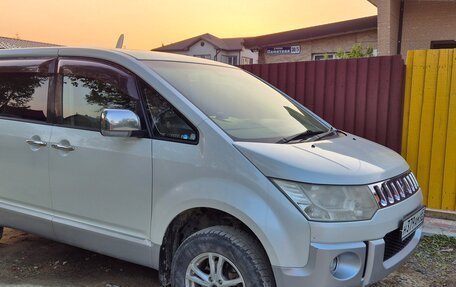 Mitsubishi Delica D:5 I, 2010 год, 1 800 000 рублей, 2 фотография