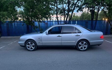 Mercedes-Benz E-Класс, 1997 год, 700 000 рублей, 4 фотография