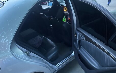 Mercedes-Benz E-Класс, 1997 год, 700 000 рублей, 8 фотография