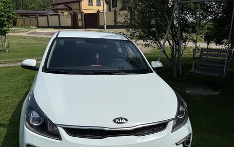 KIA Rio IV, 2017 год, 1 250 000 рублей, 1 фотография