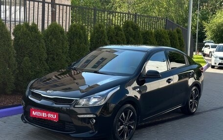 KIA Rio IV, 2019 год, 1 550 000 рублей, 1 фотография