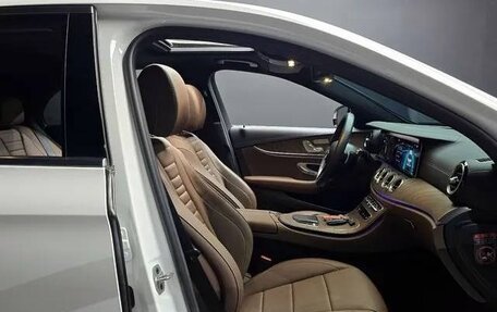 Mercedes-Benz E-Класс, 2021 год, 3 650 000 рублей, 6 фотография