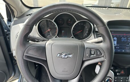 Chevrolet Cruze II, 2010 год, 750 000 рублей, 12 фотография