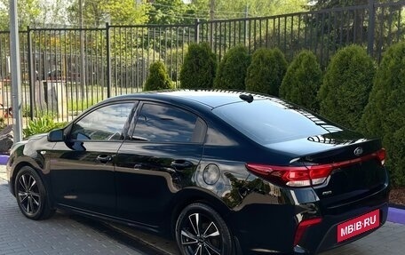 KIA Rio IV, 2019 год, 1 550 000 рублей, 2 фотография