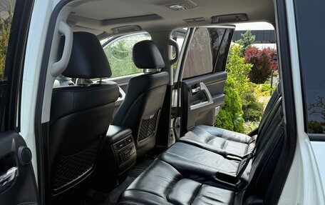 Toyota Land Cruiser 200, 2014 год, 3 990 000 рублей, 11 фотография