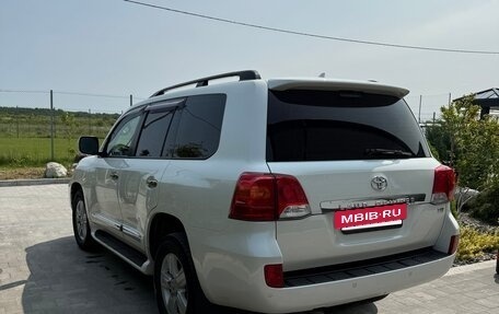 Toyota Land Cruiser 200, 2014 год, 3 990 000 рублей, 5 фотография