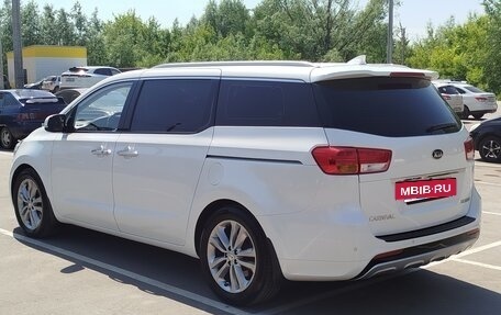 KIA Carnival III, 2017 год, 2 920 000 рублей, 4 фотография