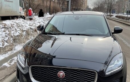 Jaguar E-Pace, 2019 год, 3 000 000 рублей, 3 фотография