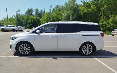 KIA Carnival III, 2017 год, 2 920 000 рублей, 9 фотография